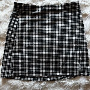 H&M Black and White Pencil Mini Skirt